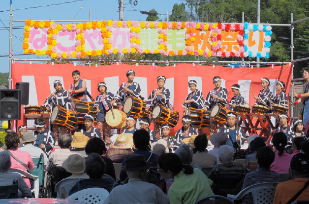 画像：夏祭りでのステージ